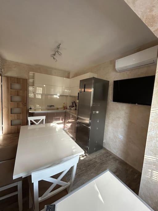 Luxurious Flat Pleven Center Apartment Bagian luar foto